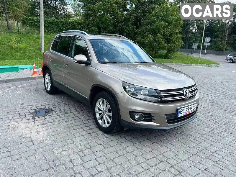 Внедорожник / Кроссовер Volkswagen Tiguan 2012 1.97 л. Ручная / Механика обл. Львовская, Львов - Фото 1/10