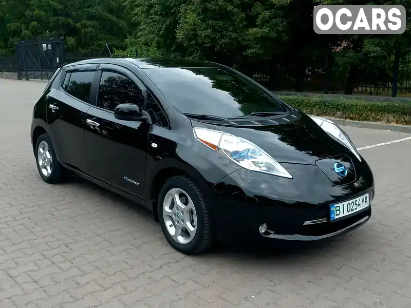 Хетчбек Nissan Leaf 2012 null_content л. Ручна / Механіка обл. Полтавська, Миргород - Фото 1/21