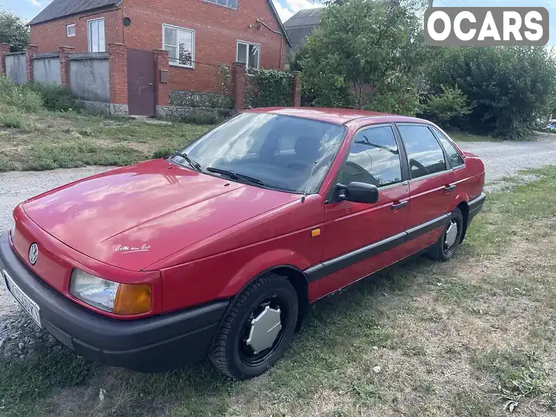 Седан Volkswagen Passat 1988 1.6 л. Ручна / Механіка обл. Харківська, Нова Водолага - Фото 1/9