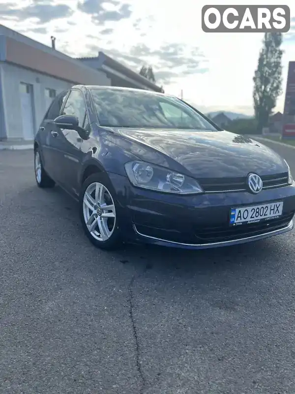 Хетчбек Volkswagen Golf 2014 1.6 л. Ручна / Механіка обл. Закарпатська, Виноградів - Фото 1/14