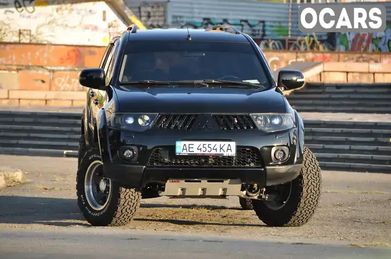 Позашляховик / Кросовер Mitsubishi Pajero Sport 2013 2.48 л. Автомат обл. Дніпропетровська, Дніпро (Дніпропетровськ) - Фото 1/16