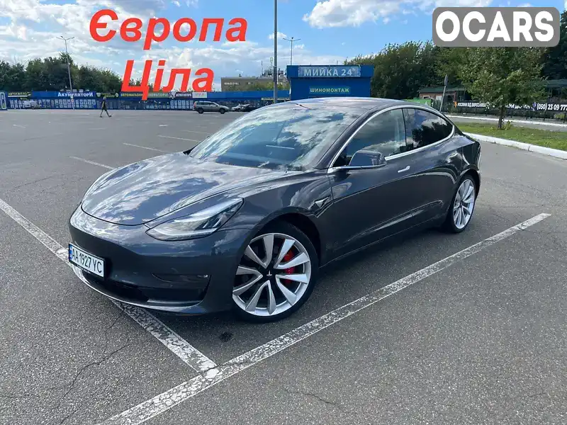 Седан Tesla Model 3 2019 null_content л. Автомат обл. Киевская, Киев - Фото 1/15