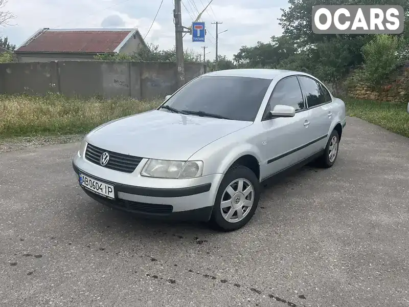 Седан Volkswagen Passat 2001 1.6 л. обл. Вінницька, Немирів - Фото 1/14