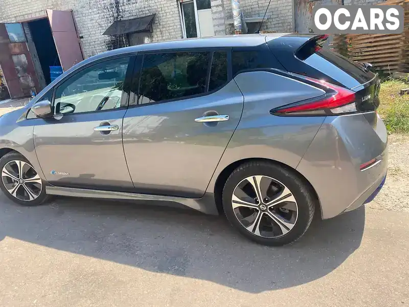 Хетчбек Nissan Leaf 2018 null_content л. обл. Чернігівська, Чернігів - Фото 1/8