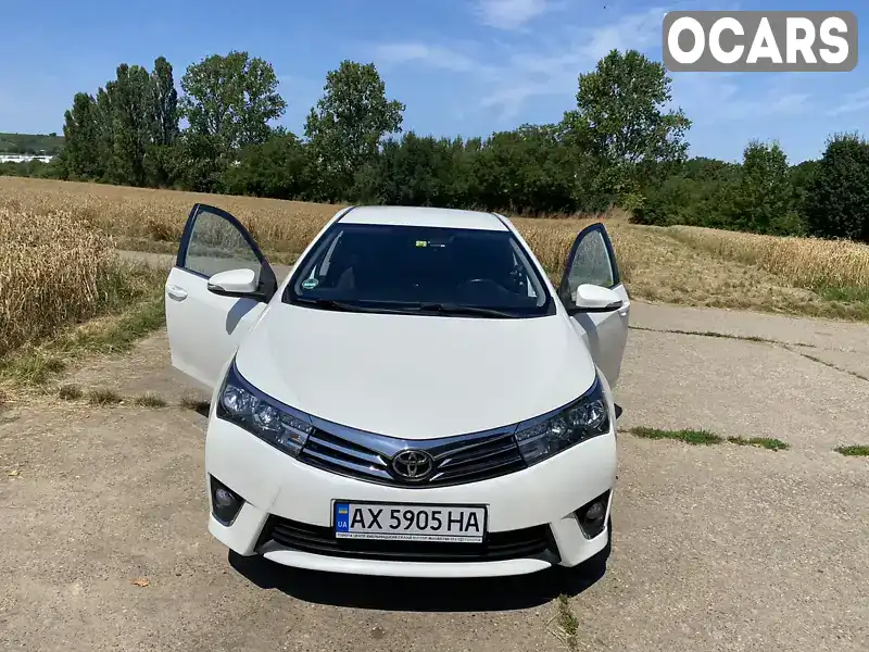 Седан Toyota Corolla 2013 1.6 л. Автомат обл. Львівська, Львів - Фото 1/13