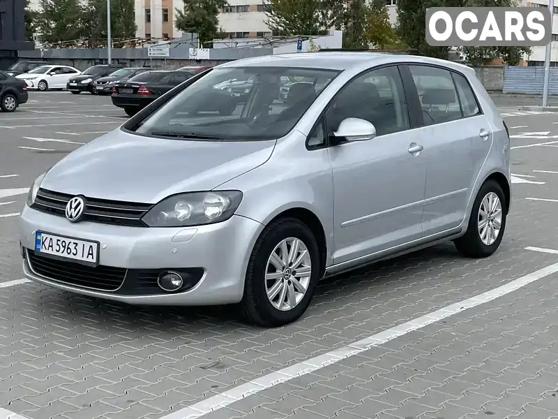 Хэтчбек Volkswagen Golf Plus 2012 1.6 л. Автомат обл. Киевская, Киев - Фото 1/21