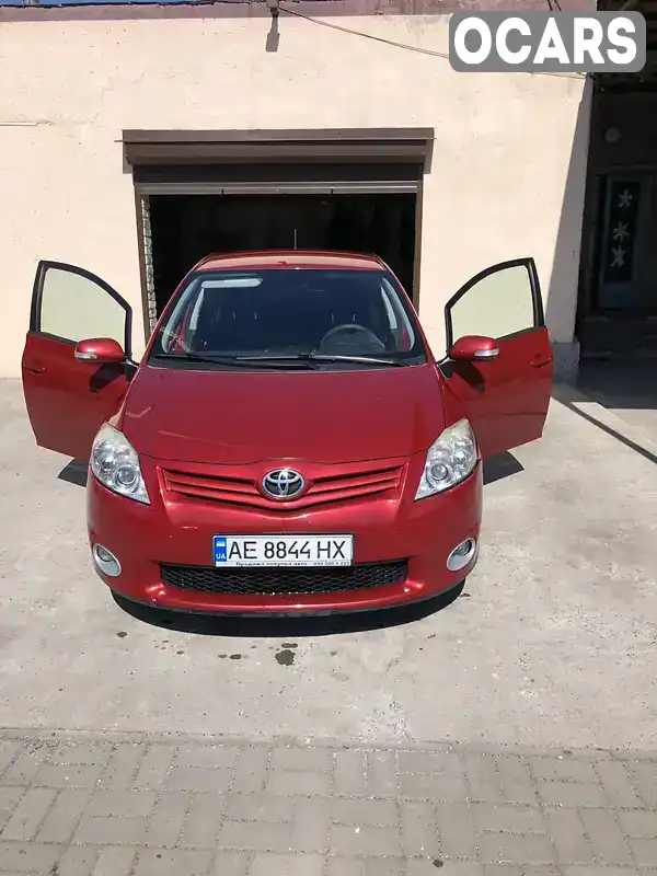 Хетчбек Toyota Auris 2010 1.6 л. Автомат обл. Дніпропетровська, Кривий Ріг - Фото 1/4