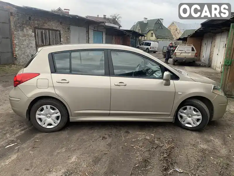 Хетчбек Nissan TIIDA 2010 1.6 л. Ручна / Механіка обл. Львівська, Червоноград - Фото 1/10