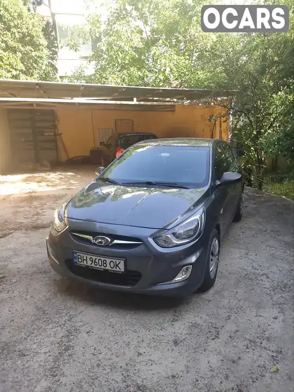 Хетчбек Hyundai Accent 2014 1.4 л. Автомат обл. Одеська, Одеса - Фото 1/7