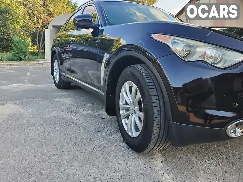 Позашляховик / Кросовер Infiniti FX 35 2011 3.5 л. обл. Харківська, Чугуїв - Фото 1/11