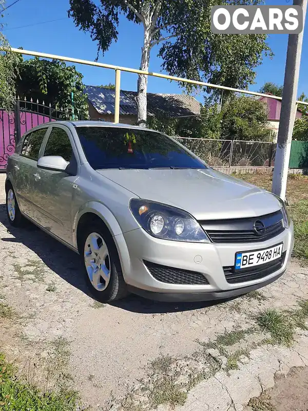 Хетчбек Opel Astra 2008 1.6 л. Ручна / Механіка обл. Миколаївська, Вознесенськ - Фото 1/21