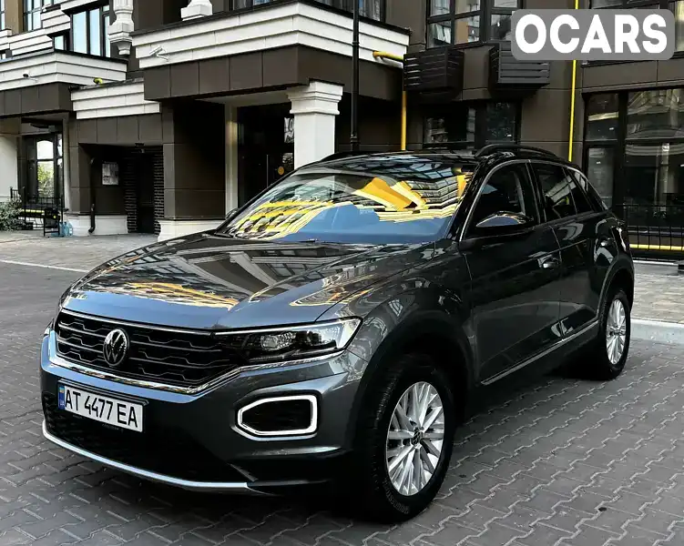 Позашляховик / Кросовер Volkswagen T-Roc 2021 1.5 л. Автомат обл. Київська, Київ - Фото 1/21