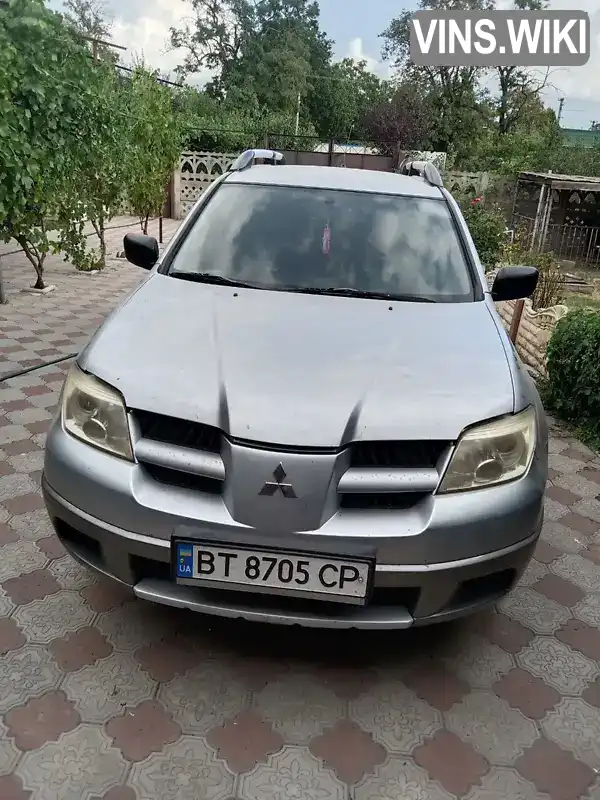 Внедорожник / Кроссовер Mitsubishi Outlander 2006 2 л. Ручная / Механика обл. Херсонская, Херсон - Фото 1/14