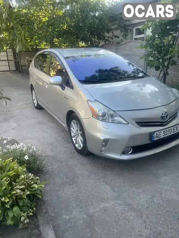 JTDZN3EU8E3333848 Toyota Prius v 2013 Универсал 1.8 л. Фото 1