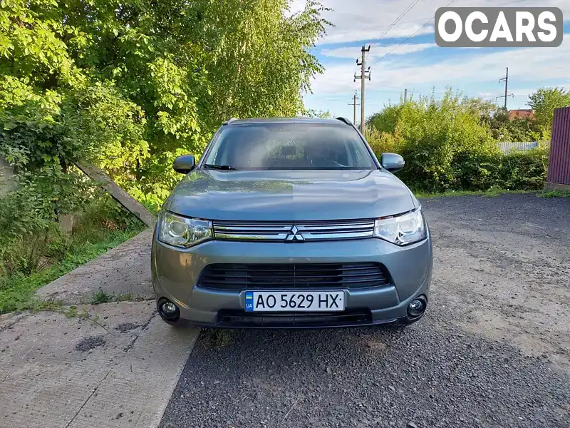 Позашляховик / Кросовер Mitsubishi Outlander 2013 2 л. Варіатор обл. Закарпатська, Мукачево - Фото 1/21