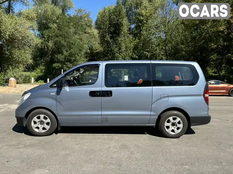 Мінівен Hyundai H-1 2008 2.5 л. Ручна / Механіка обл. Київська, Макарів - Фото 1/18