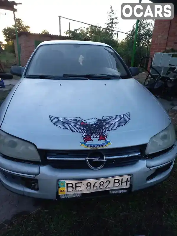 Седан Opel Omega 1994 2 л. Ручна / Механіка обл. Миколаївська, Миколаїв - Фото 1/3