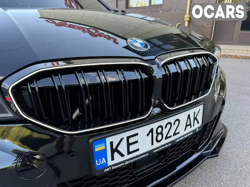 WBA5R7C55KAE82988 BMW 3 Series 2018 Седан 2 л. Фото 3