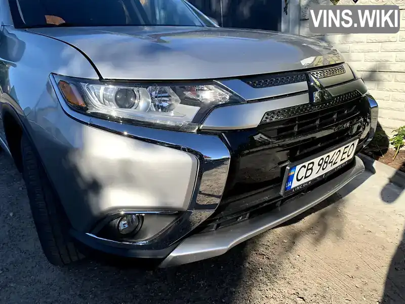 Внедорожник / Кроссовер Mitsubishi Outlander 2017 2.36 л. Вариатор обл. Черниговская, Чернигов - Фото 1/21