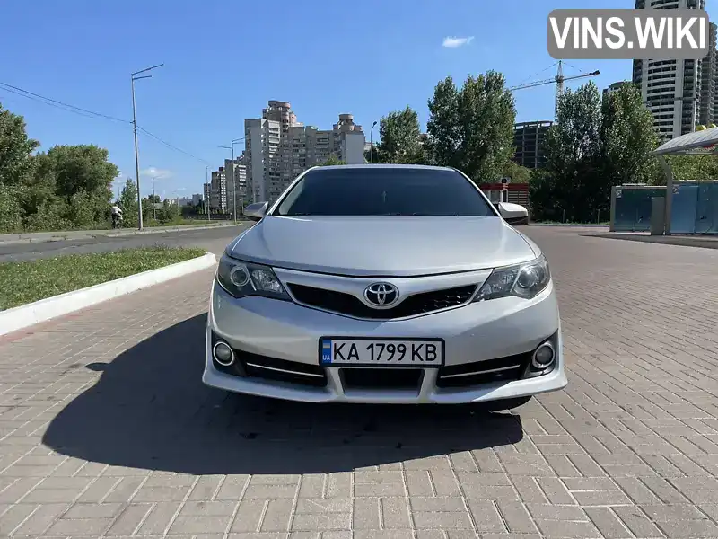 Седан Toyota Camry 2012 2.5 л. Автомат обл. Киевская, Киев - Фото 1/21