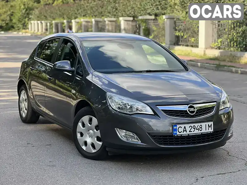 Хетчбек Opel Astra 2011 1.6 л. Ручна / Механіка обл. Черкаська, Умань - Фото 1/21