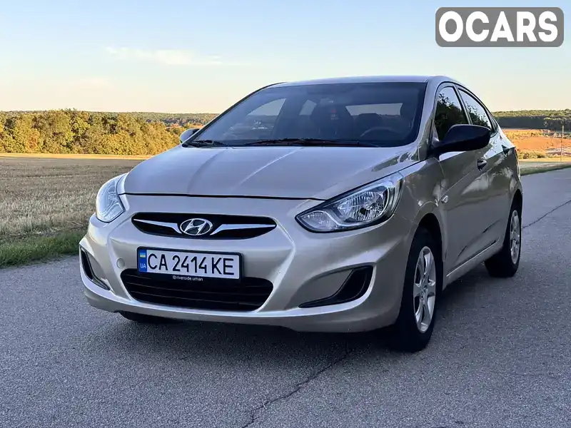 Седан Hyundai Accent 2011 1.4 л. Автомат обл. Черкаська, Умань - Фото 1/21