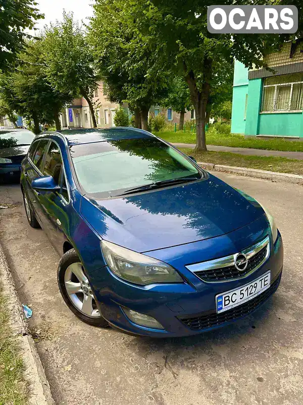 Універсал Opel Astra 2011 1.25 л. Ручна / Механіка обл. Львівська, Сокаль - Фото 1/21