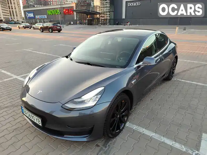 Седан Tesla Model 3 2019 null_content л. Автомат обл. Киевская, Киев - Фото 1/21