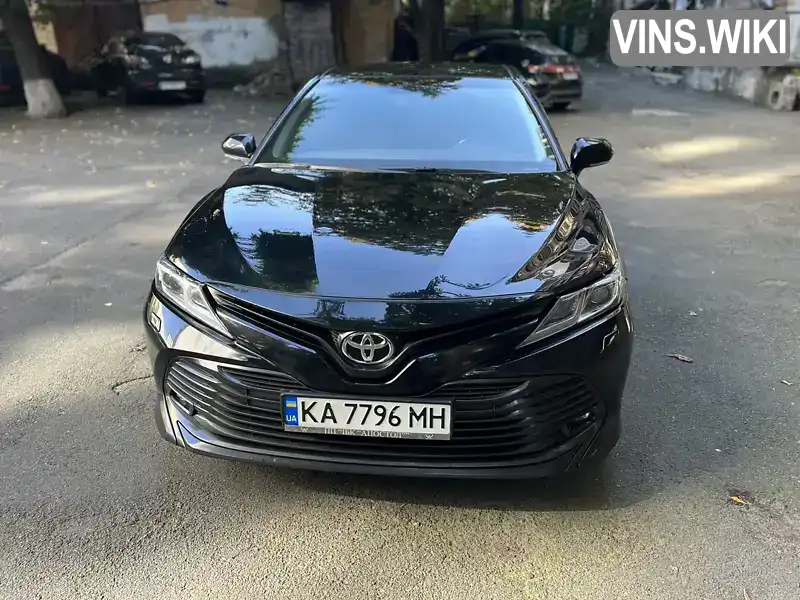 Седан Toyota Camry 2019 2.49 л. Автомат обл. Київська, Київ - Фото 1/21