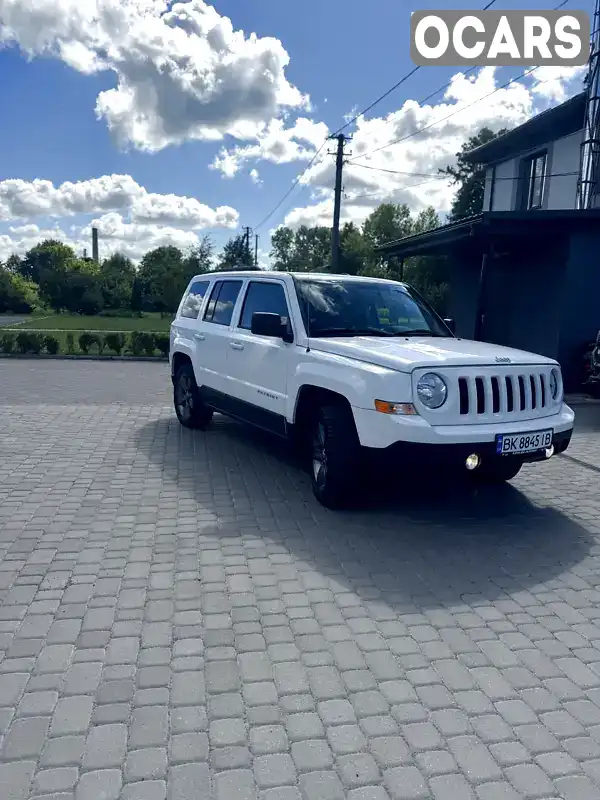 Позашляховик / Кросовер Jeep Patriot 2015 2.36 л. Автомат обл. Рівненська, Рокитне - Фото 1/15