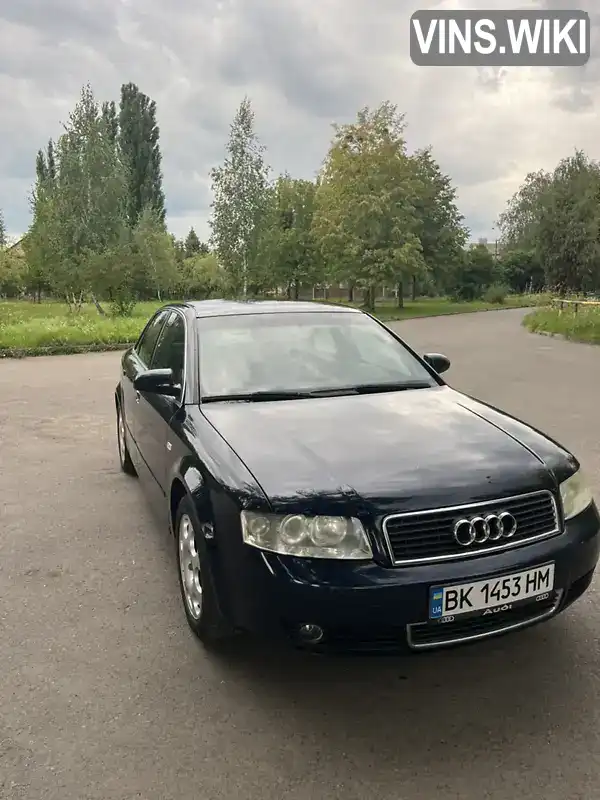 Седан Audi A4 2004 2 л. Вариатор обл. Ровенская, Ровно - Фото 1/13