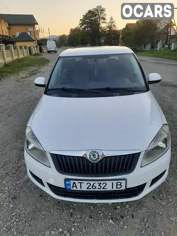 Хэтчбек Skoda Fabia 2010 1.4 л. Ручная / Механика обл. Ивано-Франковская, Надворная - Фото 1/21