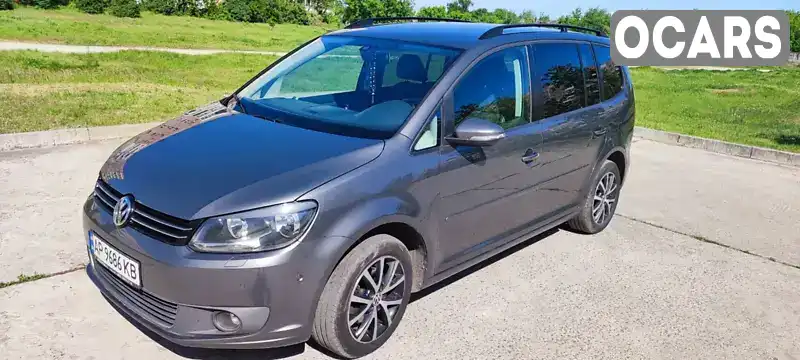 Мінівен Volkswagen Touran 2010 1.6 л. Ручна / Механіка обл. Запорізька, Запоріжжя - Фото 1/8