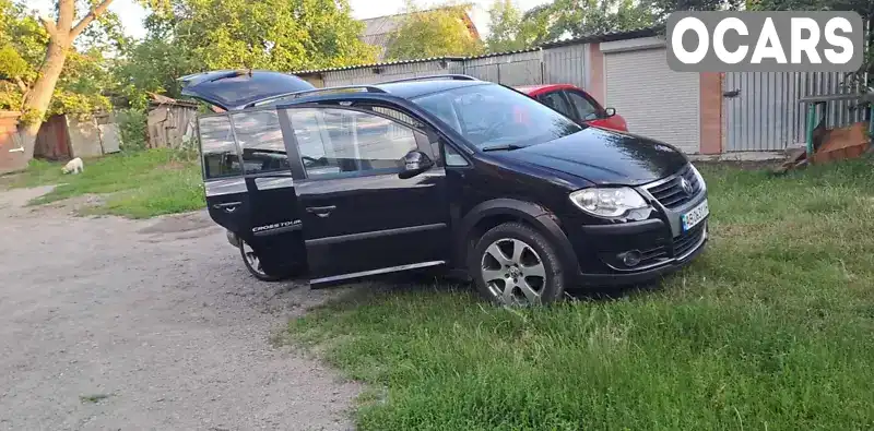 Мінівен Volkswagen Cross Touran 2009 2 л. Ручна / Механіка обл. Вінницька, Чернівці - Фото 1/21