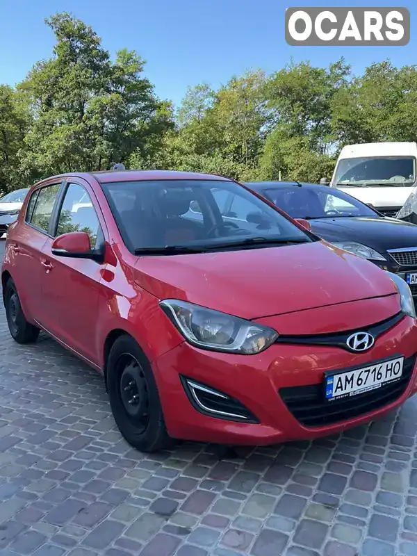 Хетчбек Hyundai i20 2014 1.4 л. Ручна / Механіка обл. Житомирська, Житомир - Фото 1/10