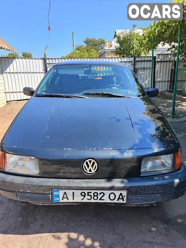 Седан Volkswagen Passat 1993 null_content л. Ручна / Механіка обл. Київська, location.city.katiuzhanka - Фото 1/12