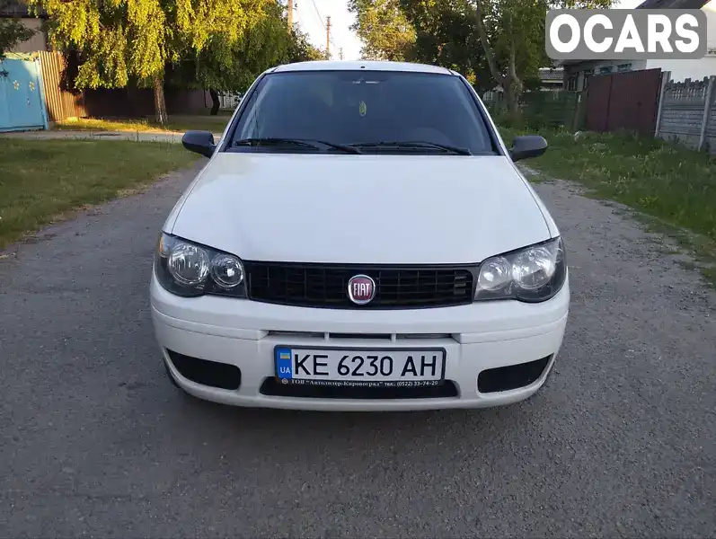 Седан Fiat Albea 2011 1.4 л. Ручна / Механіка обл. Дніпропетровська, Дніпро (Дніпропетровськ) - Фото 1/15