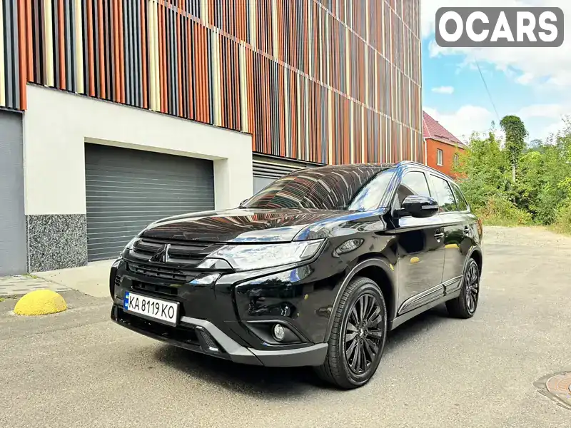 Позашляховик / Кросовер Mitsubishi Outlander 2023 2 л. Автомат обл. Дніпропетровська, Дніпро (Дніпропетровськ) - Фото 1/16