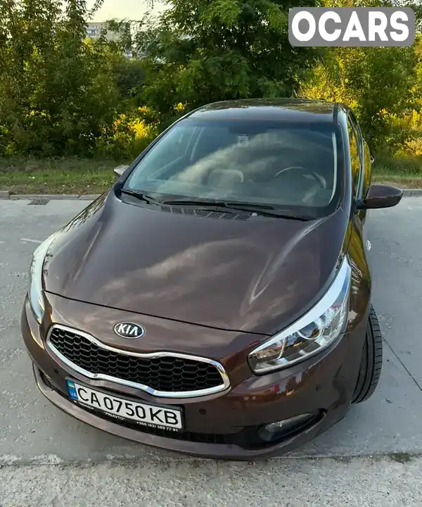 Хэтчбек Kia Ceed 2013 1.59 л. Автомат обл. Черкасская, Черкассы - Фото 1/20