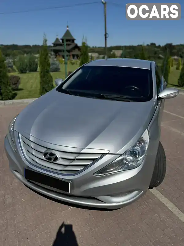 Седан Hyundai Sonata 2010 2 л. Ручна / Механіка обл. Чернігівська, Прилуки - Фото 1/20