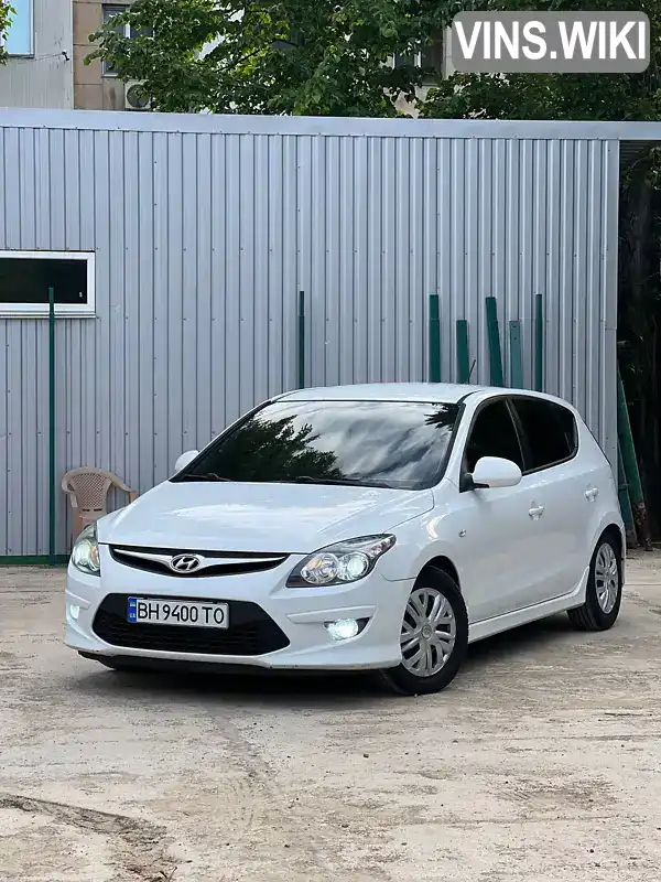 Хетчбек Hyundai i30 2011 1.58 л. Ручна / Механіка обл. Одеська, Одеса - Фото 1/10