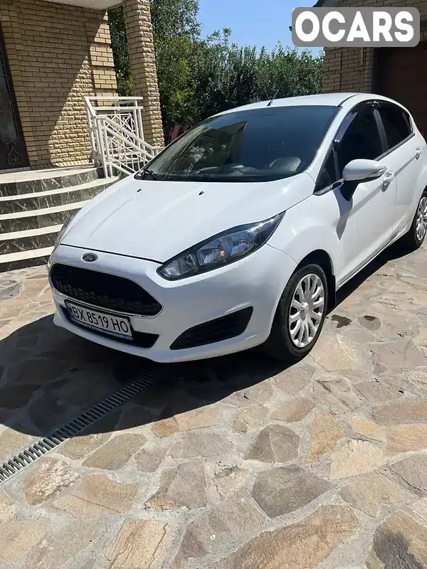 Хэтчбек Ford Fiesta 2016 1.39 л. Ручная / Механика обл. Хмельницкая, Хмельницкий - Фото 1/14