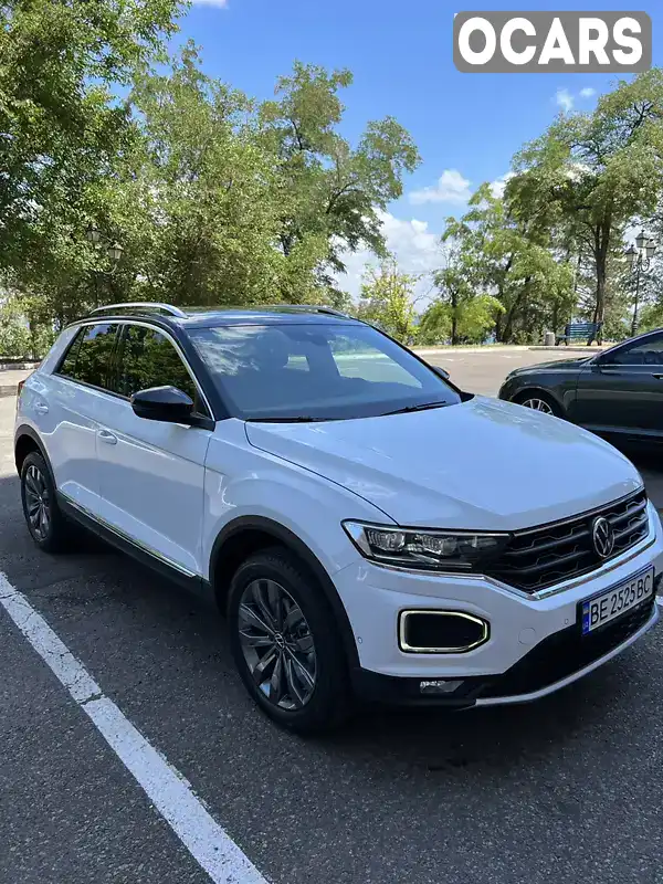 Позашляховик / Кросовер Volkswagen T-Roc 2021 1.5 л. обл. Одеська, Одеса - Фото 1/21