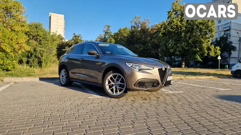 Внедорожник / Кроссовер Alfa Romeo Stelvio 2019 2 л. Автомат обл. Харьковская, Харьков - Фото 1/21