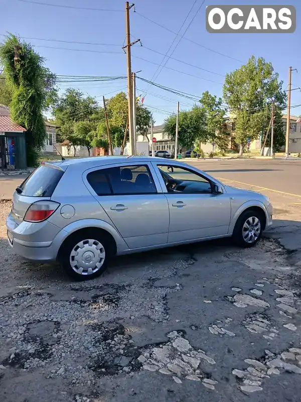 W0L0AHL48A2138554 Opel Astra 2010 Хетчбек 1.36 л. Фото 9