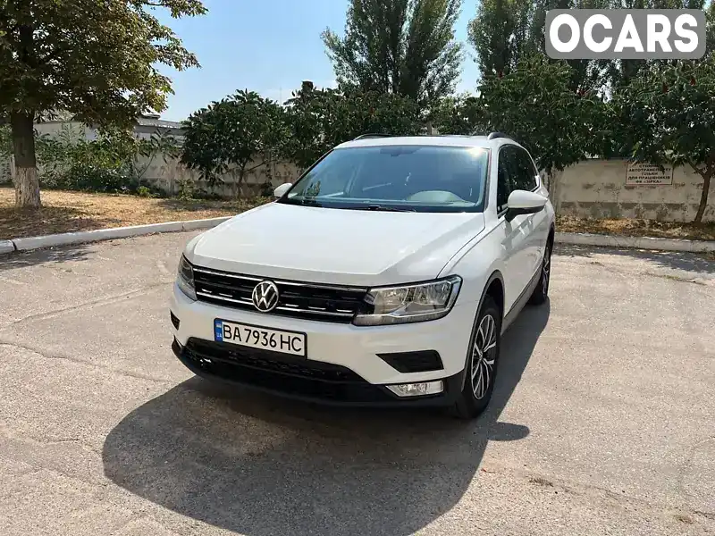 Позашляховик / Кросовер Volkswagen Tiguan 2018 1.98 л. обл. Кіровоградська, Кропивницький (Кіровоград) - Фото 1/11