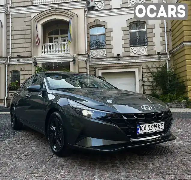 Седан Hyundai Elantra 2021 2 л. Автомат обл. Київська, Київ - Фото 1/8