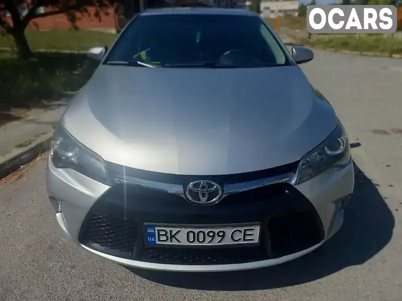 Седан Toyota Camry 2015 2.49 л. Автомат обл. Житомирська, Звягель - Фото 1/19