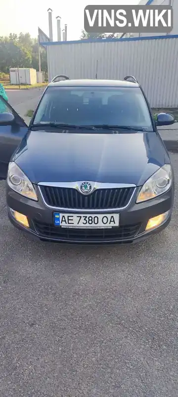 Універсал Skoda Fabia 2011 1.6 л. Ручна / Механіка обл. Дніпропетровська, Дніпро (Дніпропетровськ) - Фото 1/14