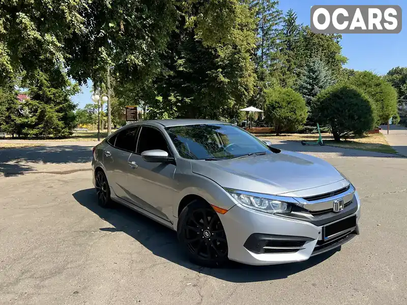 Седан Honda Civic 2018 2 л. Вариатор обл. Полтавская, Полтава - Фото 1/14